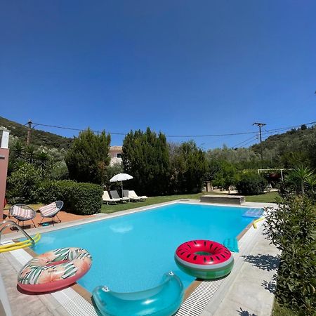 Gialos Villas 1-2 With A Private Pool 미크로스 지알로스 외부 사진